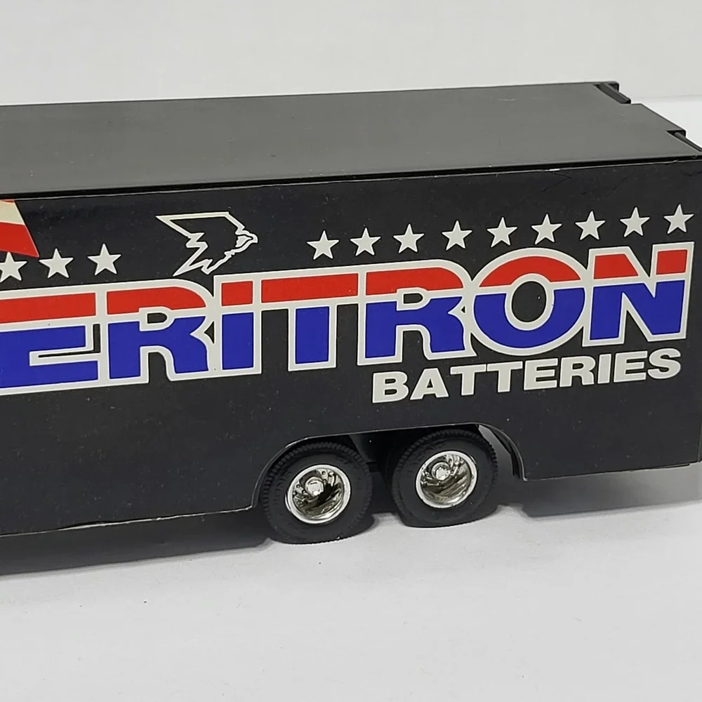 Ameritron Batteries Stanley Smith 49 Race Team Semi Truck Trailer Diecast 1:64
